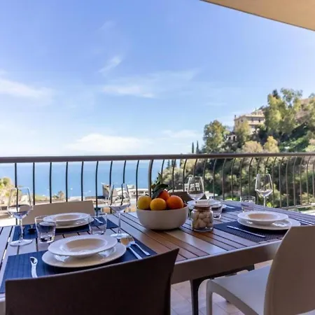 Calipso Big With Sea View, Parking & Pool דירה *