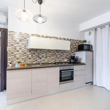 Calipso Big With Sea View, Parking & Pool * טאורמינה