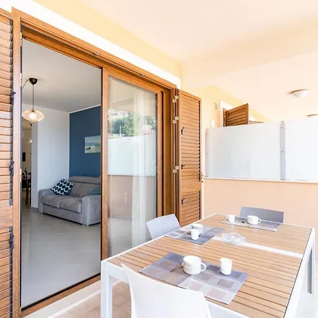 דירה Calipso Big With Sea View, Parking & Pool